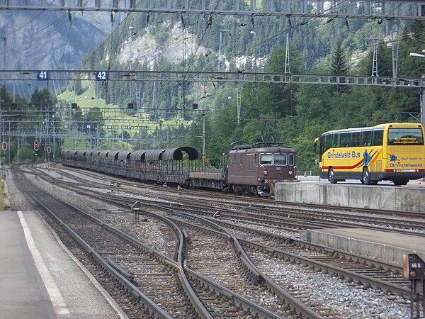 Car transport through the Lötschberg tunnel (Kandersteg)