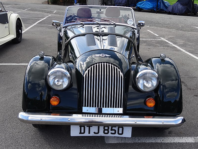 File:MORGAN CARS AT BROOKLANDS 2013 (10121630433).jpg