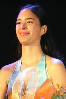 Mahani Teave (7700623710) (cropped).jpg