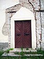 Uşa de intrare în biserică