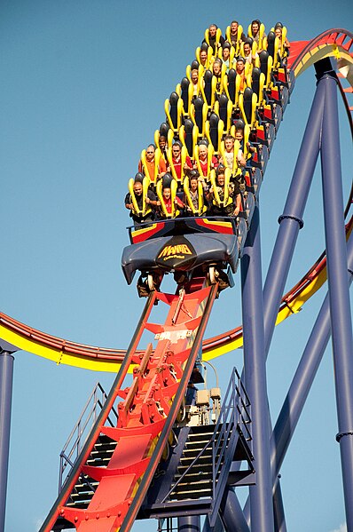 File:Mantis Cedar Point drop 01.jpg