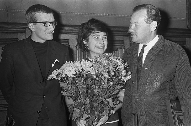 File:Maxim Shostakovich, Liana Isakadze, Yevgeny Svetlanov 1967.jpg