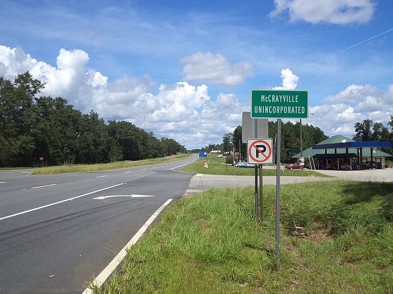 File:McCrayville limit, US27NB.JPG