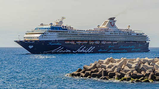 Mein Schiff Herz Funchal