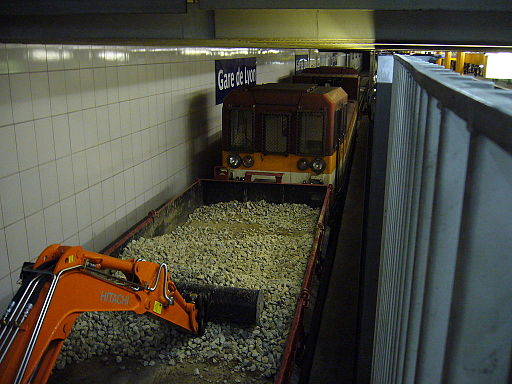 Metro Paris - Ligne 1 - Station Gare de Lyon - Train de travaux