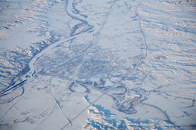 Aerial photograph of Miles City from the southwest