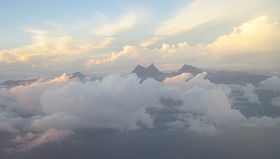 Orohena Dağı'nın havadan görünümü.