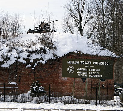 Jak dojechać komunikacją do Muzeum Polskiej Techniki Wojskowej - O miejscu docelowym