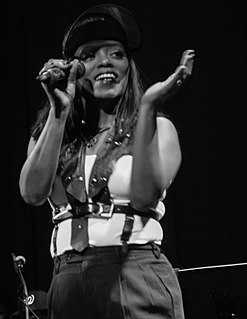 NDea Davenport American musician