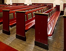 Narviks kirke-gereja benches.jpg
