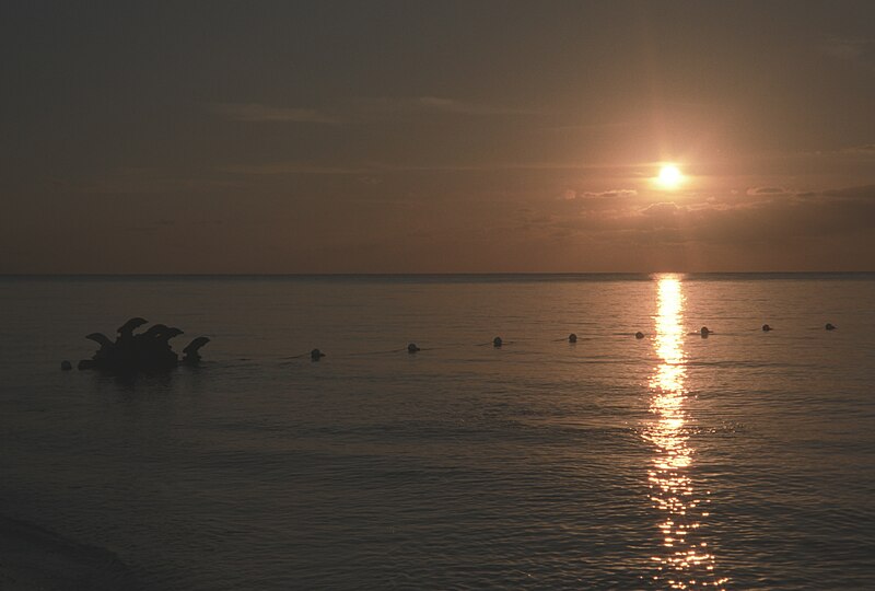 File:Natur Sonnenuntergang über dem Meer Cozumel Mexiko.jpg
