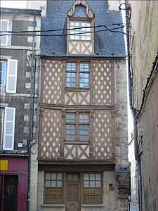 Nevers Maison Bussiere 01.JPG