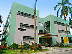Baro a Valentine Hall ti College of Business and Accountancy.