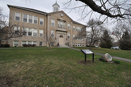 NewtownCT HawleySchool RochambeauCampMarker