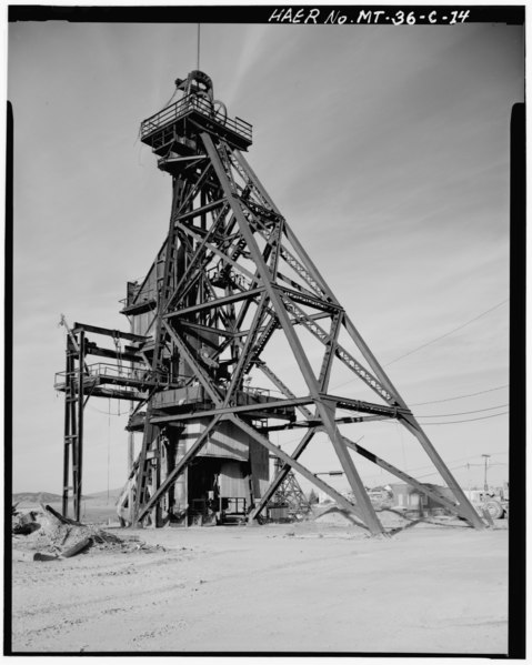 File:OVERVIEW OF STEEL HEADFRAME LOOKING TO THE SOUTHWEST. - Butte Mineyards, Stewart Mine, Intersection of Main and Woolman Streets, Butte, Silver Bow County, MT HAER MONT,47-BUT.V,1-C-14.tif