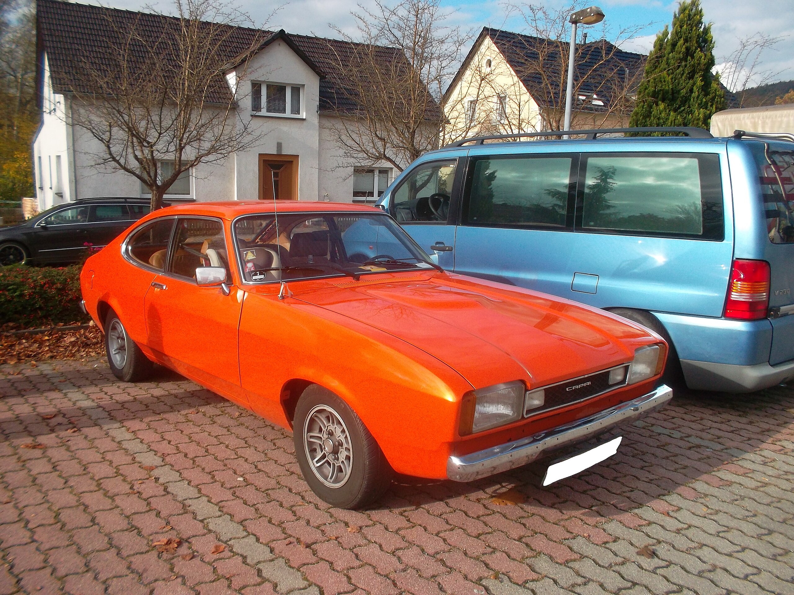 File:Orange Ford Capri II.jpg - Wikimedia Commons