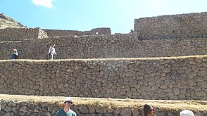 Terrasses incaïques de Písac, détail de l'appareillage des murs de soutènement.