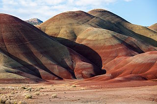 <span class="mw-page-title-main">Painted Hills</span> Geologic site in Oregon