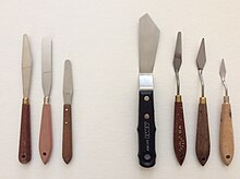 Palette knives (left) and painting knives (right) Palette and painting knives.jpg