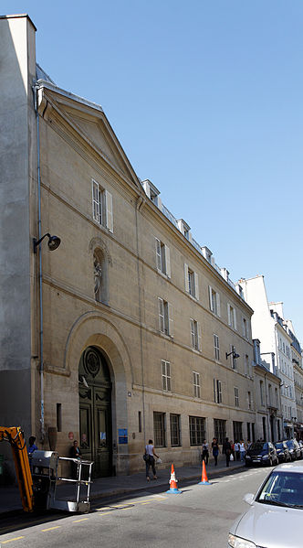 File:Paris - Maison des Filles de la Charité - 136-140 rue du Bac - 005bis.jpg