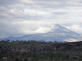 Parque-estadual-do-pico.jpg