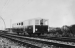 Prototype des autorails Paulines (type 1) sous les ogives de la caténaire du Midi.