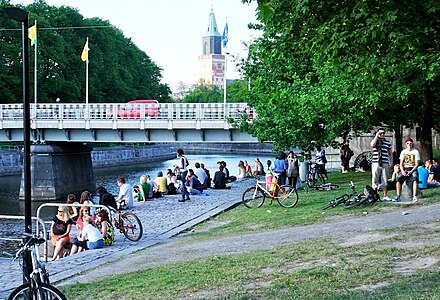 The Aura River's banks are very popular among Turku residents, for walking, biking or enjoying nice weather.