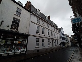 <span class="mw-page-title-main">Petergate House</span> Grade II* listed building in York, England