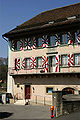 "Maison rouge" avec Musée Sherlock Holmes à Lucens (Suisse), 21 avril 2006