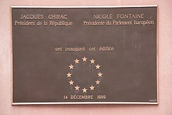 Plaque commemorant l'inauguration de l'immeuble Louise Weiss du Parlement Europeen a Strasbourg, le 14 decembre 1999.jpg