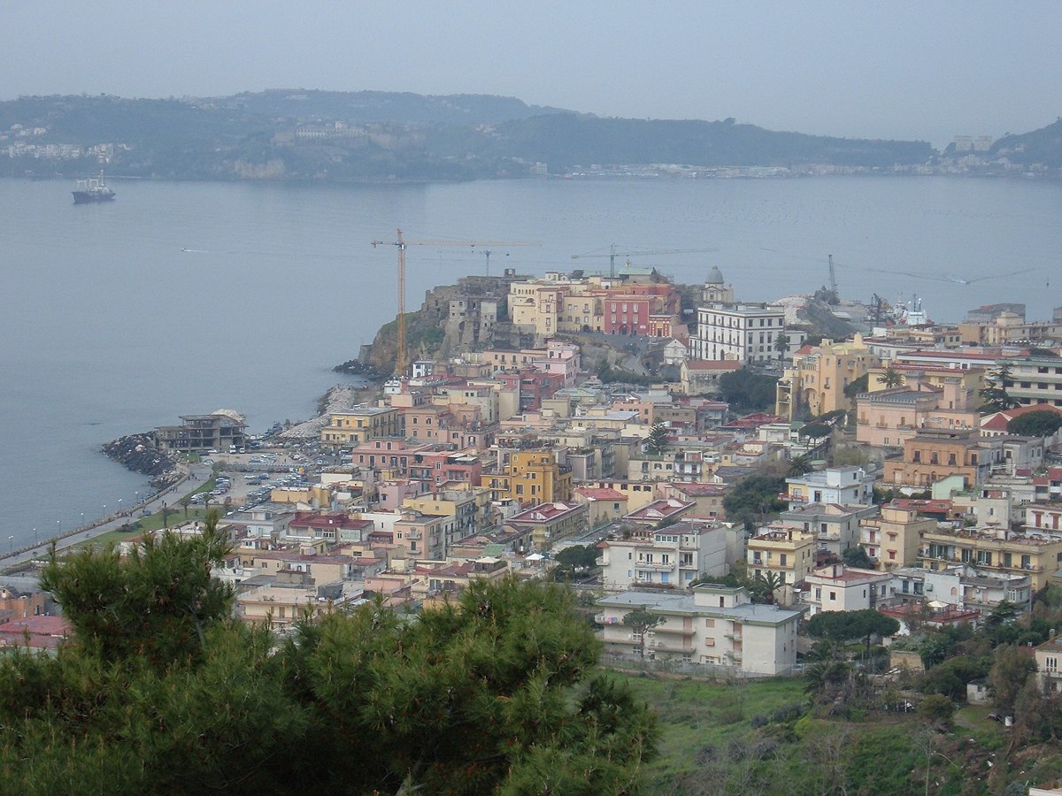 Pozzuoli  Wikipedia