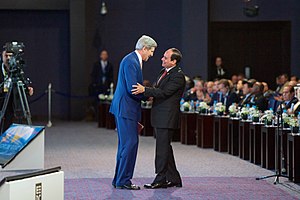 President al-Sisi Thanks Secretary Kerry After he Addresses Audience of Several Thousand Attending Egyptian Development Conference in Sharm el-Sheikh.jpg