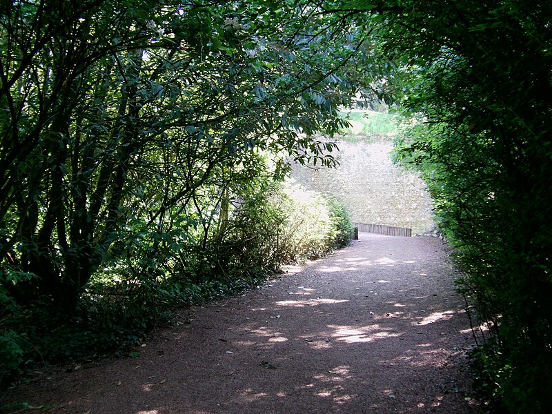 File:Promenade au Quesnoy.JPG