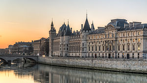 Hôtel-Dieu, Tribunal de Commerce, Conciergerie a Kasační soud v Quai de l'Horloge