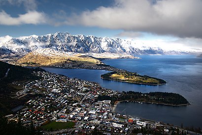 How to get to Queenstown New Zealand with public transport- About the place