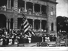 Raising the American Flag Over Iolani Palace.jpg
