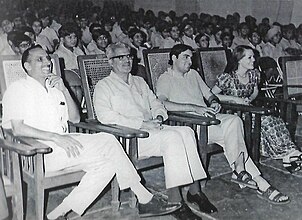 Rajiv Gandhi yhdessä Sonia Gandhin kanssa