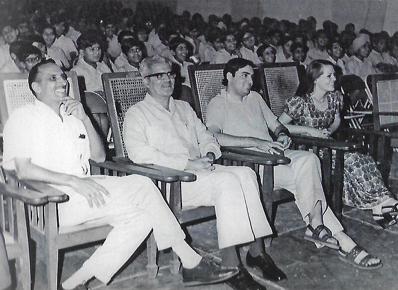 File:Rajiv Gandhi, Sonia Gandhi at The Doon School.jpg