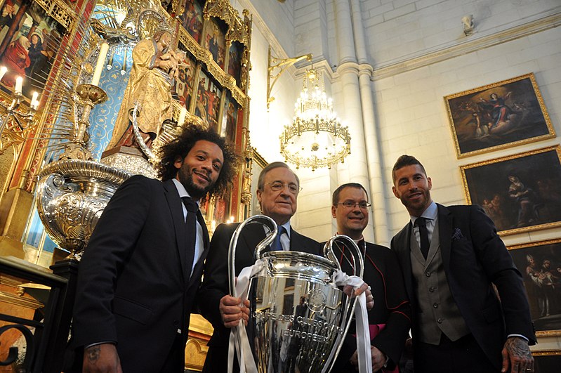 File:Real Madrid celebration after winning the 2018 UEFA Champions League Final DSC 0494 (41680976994).jpg