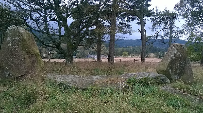 File:Recumbent at Sunhoney stone circle.jpg