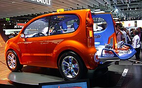 Renault Kangoo Compact Concept (rear quarter).jpg