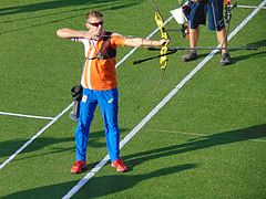 Rio 2016 - Men's archery finals (29049913380).jpg