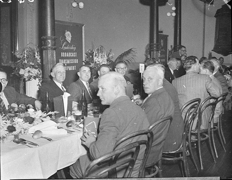 File:SLNSW 36975 AWA Conference Town Hall.jpg