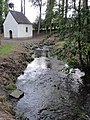 Salesches (Nord, Fr) ruisseau St.Georges, chapelle des Prés.JPG