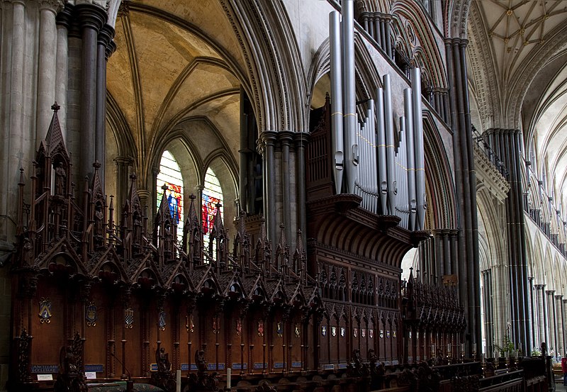 File:Salisbury Cathedral Organ 2 (5690591867).jpg