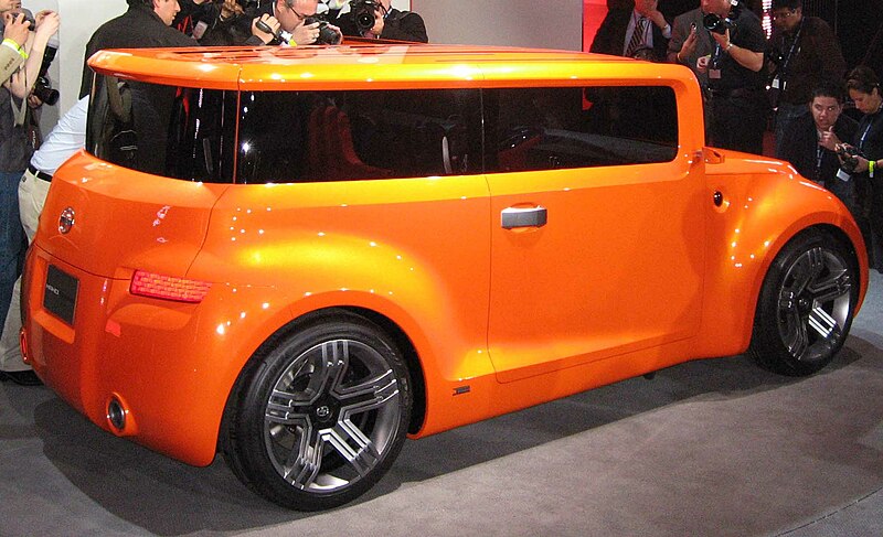 File:Scion Hako NY.jpg