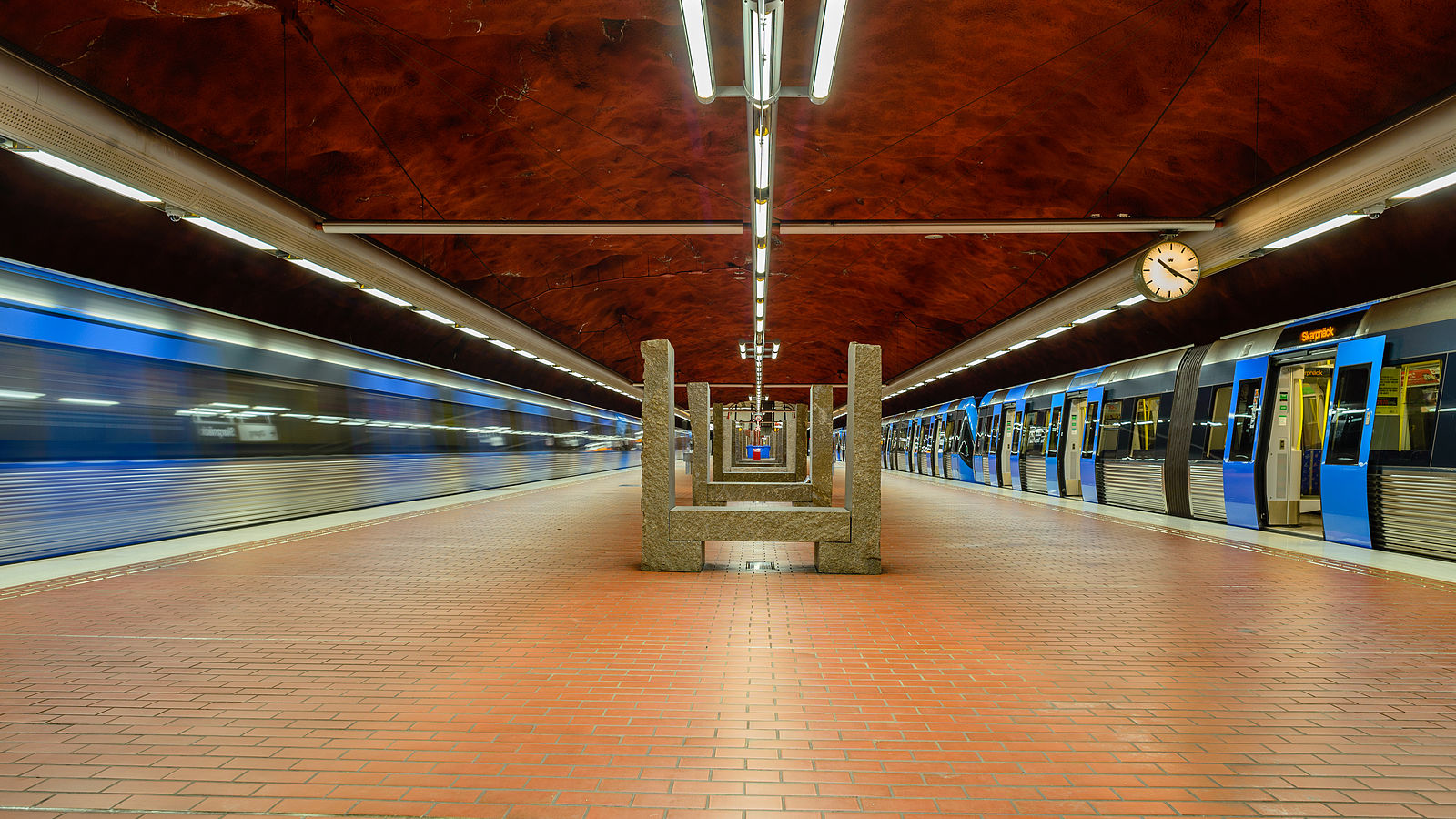 Has station. Stockholm Metro Stations. October Station.