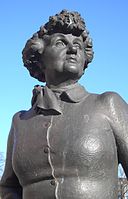 Statuen af Moa Martinsson Norrköping april 2006b.jpg