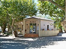 Mairie de Sainte-Jalle.