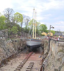 The Stockholm brig "Tre Kronor" in one of the historical dry docks on the island Beckholmen in central Stockholm Stockholmsbriggen i Beckholmsdocka.jpg